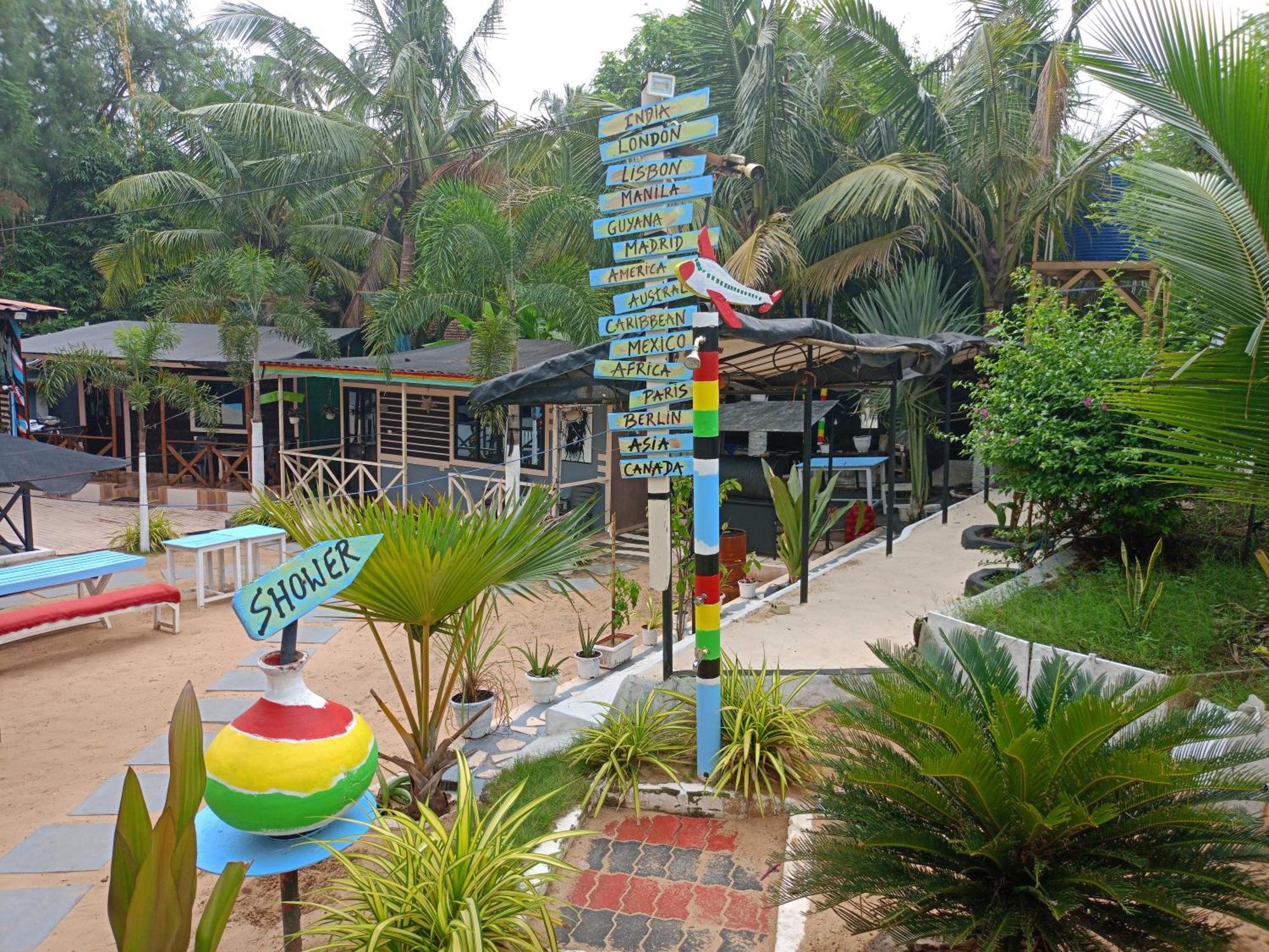 קלנגוטה Boaty'S Beach Cottages מראה חיצוני תמונה