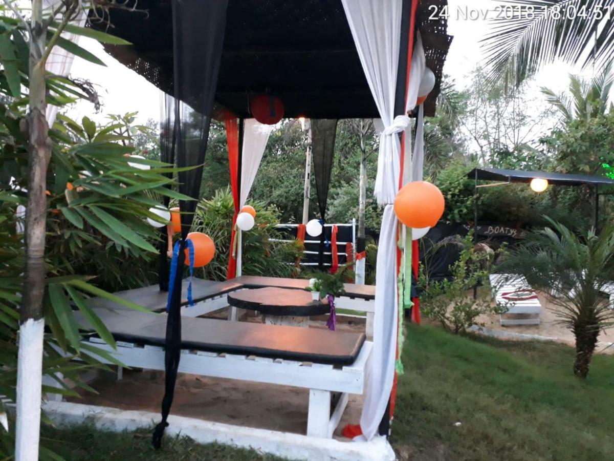 קלנגוטה Boaty'S Beach Cottages מראה חיצוני תמונה